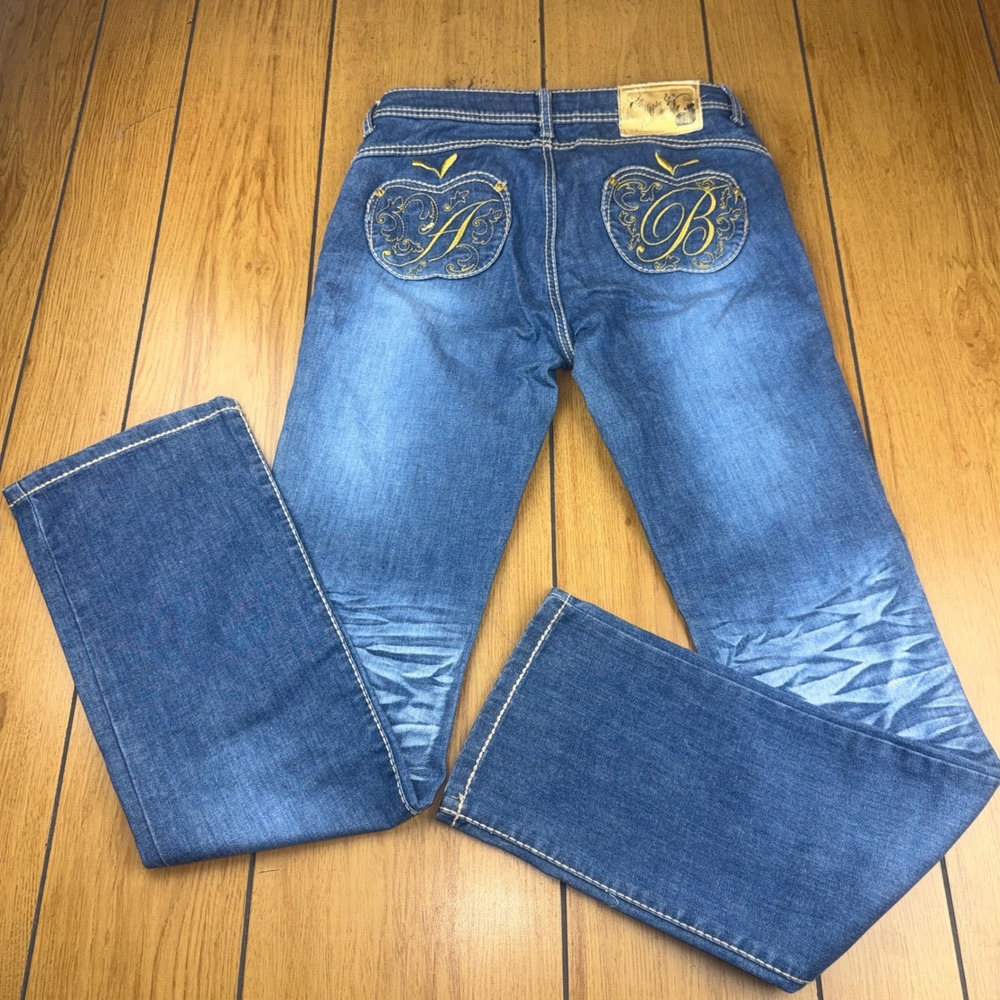 Y2K Apple Bottoms jeans 7/8 Embroidered Apple Pocket Bootcut  Medium Wash lowcut